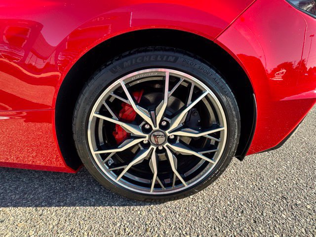 Used 2024 Chevrolet Corvette Stingray Preferred Cpe RWD image 5