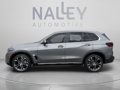 Used 2026 BMW X5 xDrive40i w/ Premium Package AWD/4WD image 2