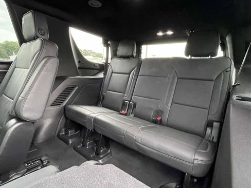 Used 2021 GMC Yukon Denali AWD/4WD image 11