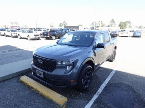 New 2025 Ford Maverick XLT w/ XLT Luxury Package image 3