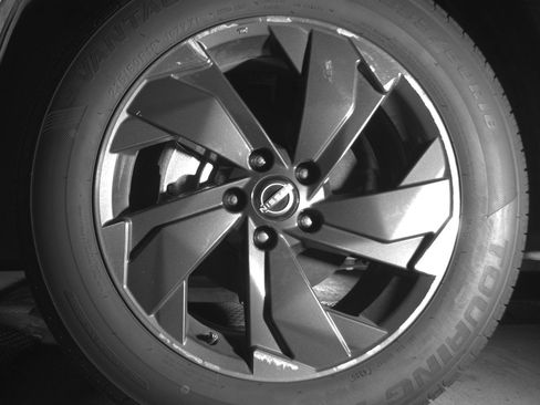 Used 2025 Nissan Rogue SV FWD image 12