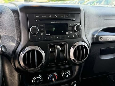 Used 2014 Jeep Wrangler Sport w/ Quick Order Package 24S AWD/4WD image 16