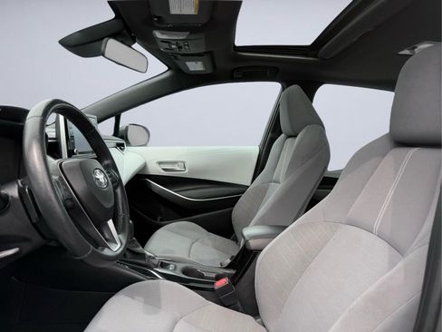 Used 2020 Toyota Corolla SE w/ SE Premium Package FWD image 15