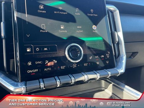 Certified 2025 GMC Acadia Elevation image 28