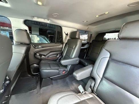 Used 2019 GMC Yukon SLT image 32