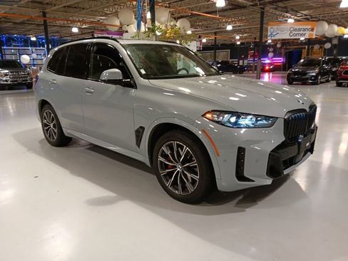 Certified 2024 BMW X5 xDrive40i w/ Executive Package image 4