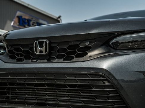 Used 2023 Honda Civic Sport Touring image 11