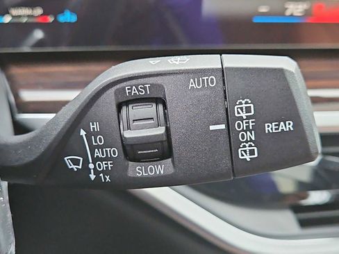 New 2026 BMW X5 M60i w/ Climate Comfort Package AWD/4WD image 24