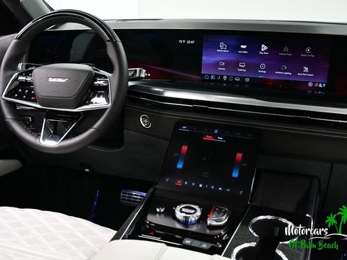 Used 2026 Cadillac Escalade V w/ LPO, ONYX Package image 56