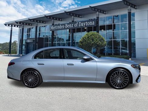 New 2026 Mercedes-Benz E 350 4MATIC Sedan image 3