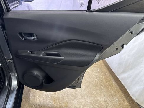 Used 2022 Nissan Kicks SV FWD image 23