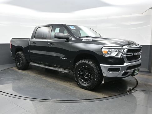 Used 2019 RAM 1500 Tradesman w/ SXT Appearance Group image 8