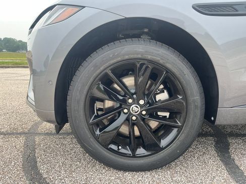 New 2026 Jaguar F-PACE R-Dynamic S AWD/4WD image 19