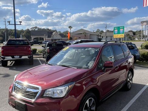 Used 2017 Subaru Forester 2.5i Premium image 7