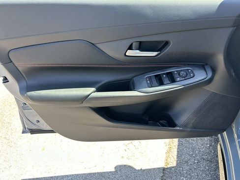 New 2026 Nissan Sentra SR w/ Floor Mat Package FWD image 15