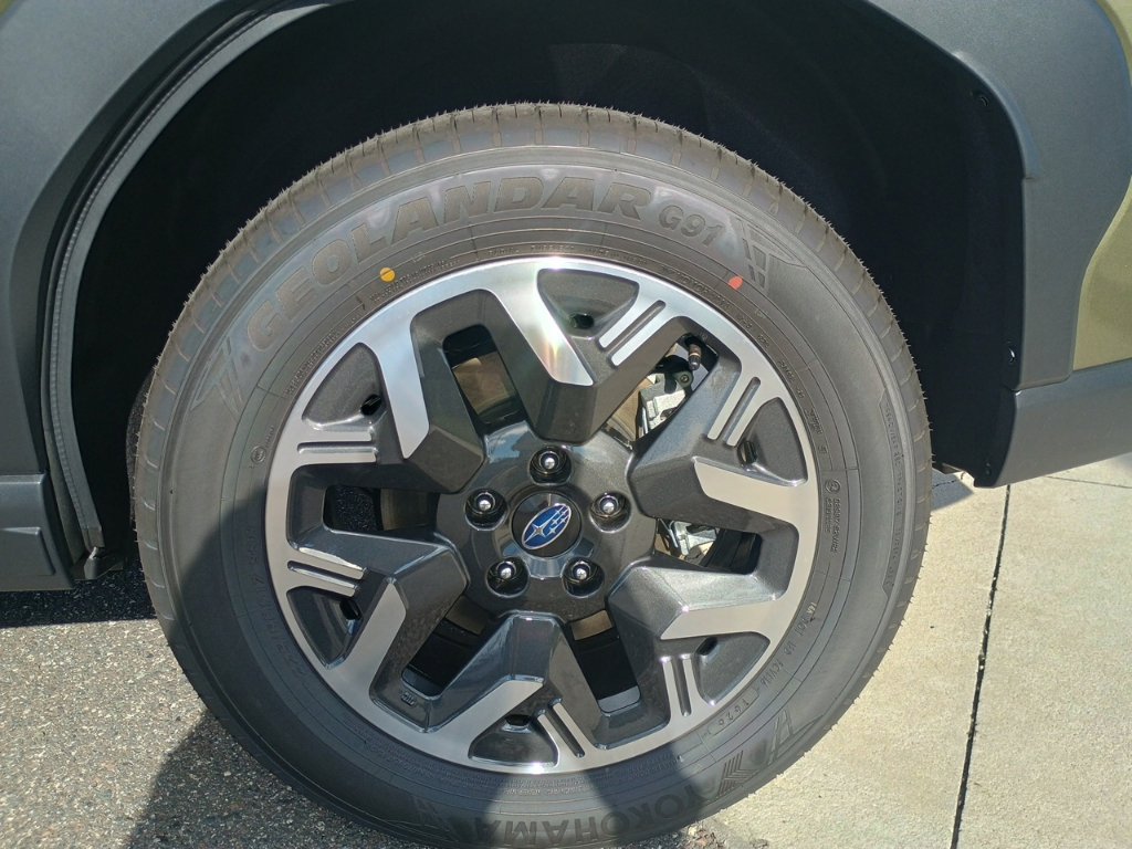 New 2026 Subaru Forester Premium AWD/4WD image 10