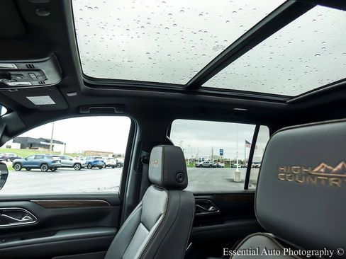 Certified 2024 Chevrolet Tahoe High Country AWD/4WD image 18