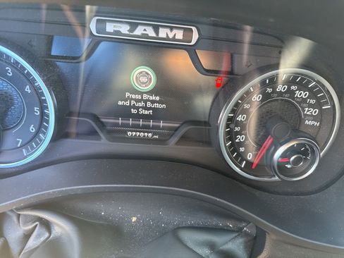 Used 2023 RAM 1500 Laramie AWD/4WD image 12