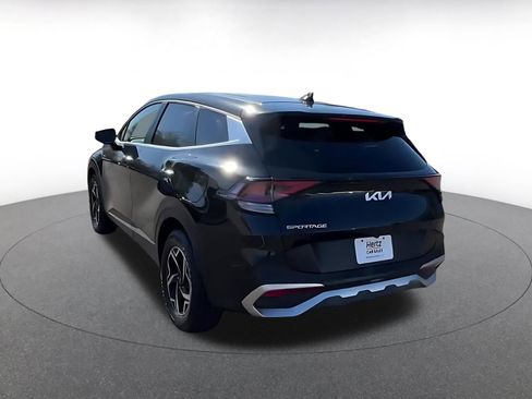 Used 2025 Kia Sportage LX image 11