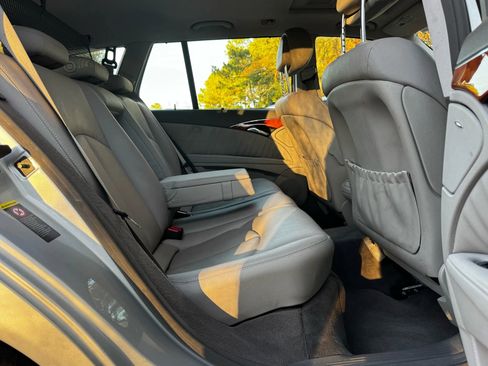 Used 2008 Mercedes-Benz E 350 4MATIC Wagon image 18