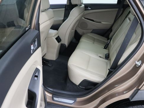 Used 2016 Hyundai Tucson Limited w/ Option Group 03 FWD image 31