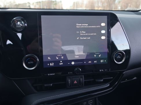 Used 2025 Lexus NX 250 FWD w/ Accessory Package (Z1) image 27