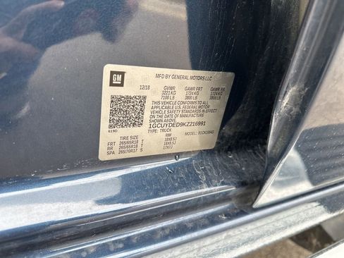 Used 2019 Chevrolet Silverado 1500 LT w/ All-Star Edition image 46