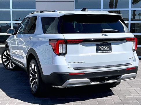 Used 2026 Ford Explorer Platinum w/ LUX Leather Package image 12