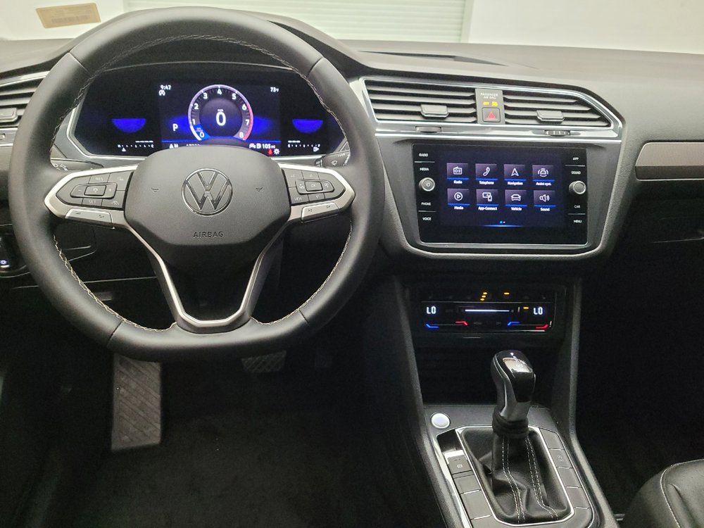 Used 2023 Volkswagen Tiguan SE FWD image 22