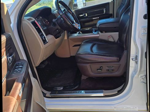Used 2014 RAM 3500 Laramie Longhorn w/ Convenience Group AWD/4WD image 7