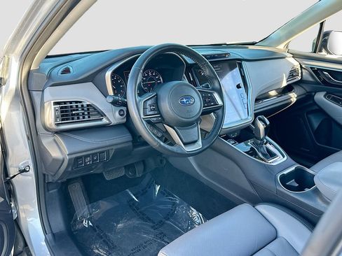 Used 2022 Subaru Outback Limited image 9