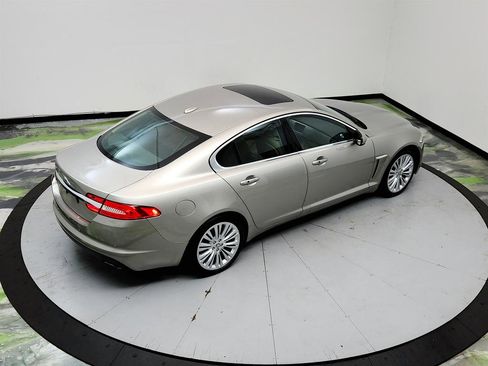 Used 2012 Jaguar XF Portfolio RWD image 36