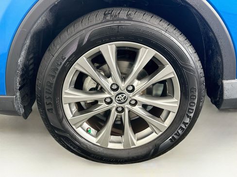 Used 2016 Toyota RAV4 Limited FWD image 11
