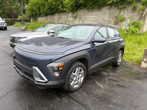 Certified 2025 Hyundai Kona SE AWD/4WD image 3