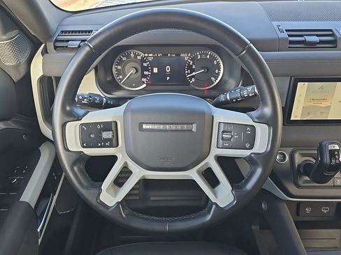 Used 2023 Land Rover Defender 110 SE AWD/4WD image 16