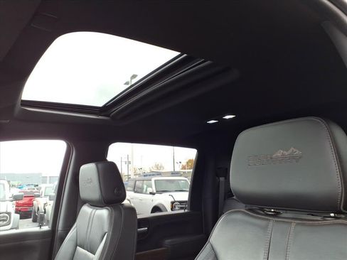 Used 2021 Chevrolet Silverado 3500 High Country w/ LPO, Hitch Package image 16