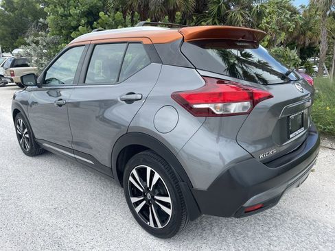 Used 2019 Nissan Kicks SR w/ SR Premium Package image 5