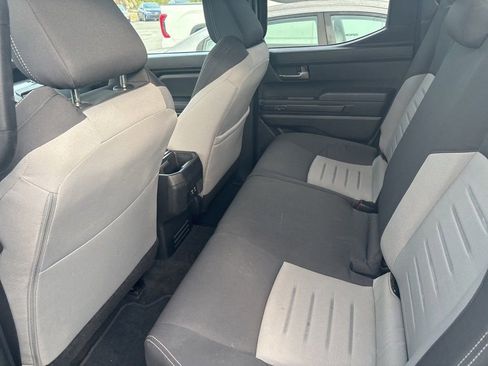 Used 2024 Toyota Tacoma TRD Sport image 4