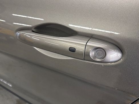 Used 2020 Jeep Cherokee Latitude Plus w/ Cold Weather Group image 10