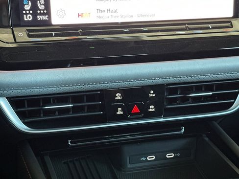 New 2026 Volkswagen Atlas Peak Edition image 21