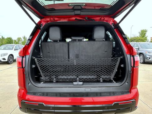 Used 2023 Toyota Sequoia Platinum image 9