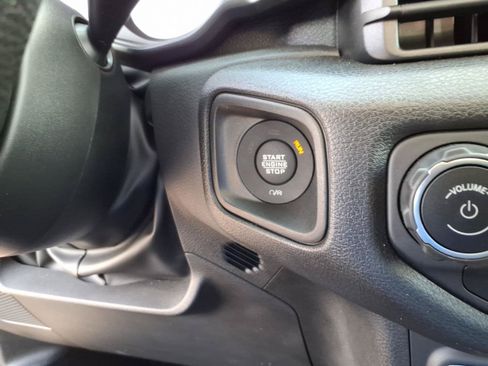 Used 2024 Jeep Wrangler Sport AWD/4WD image 14