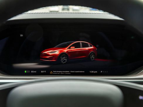 Used 2023 Tesla Model X AWD/4WD image 24