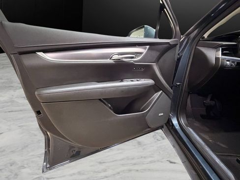 Used 2019 Cadillac XT5 Luxury AWD/4WD image 12