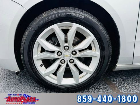 Used 2017 Chevrolet Impala LT image 21