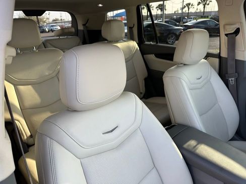 Used 2020 Cadillac XT6 Premium Luxury image 25