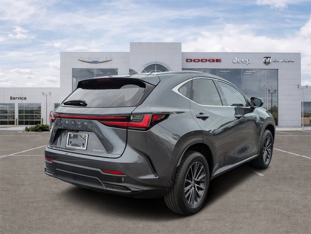 Used 2024 Lexus NX 250 FWD image 3
