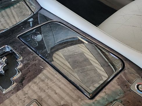 Used 2012 Lexus LS 460 AWD w/ Comfort Pkg image 47