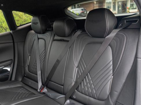 Used 2021 Aston Martin DBX image 28