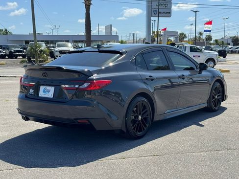 Used 2025 Toyota Camry SE FWD image 6
